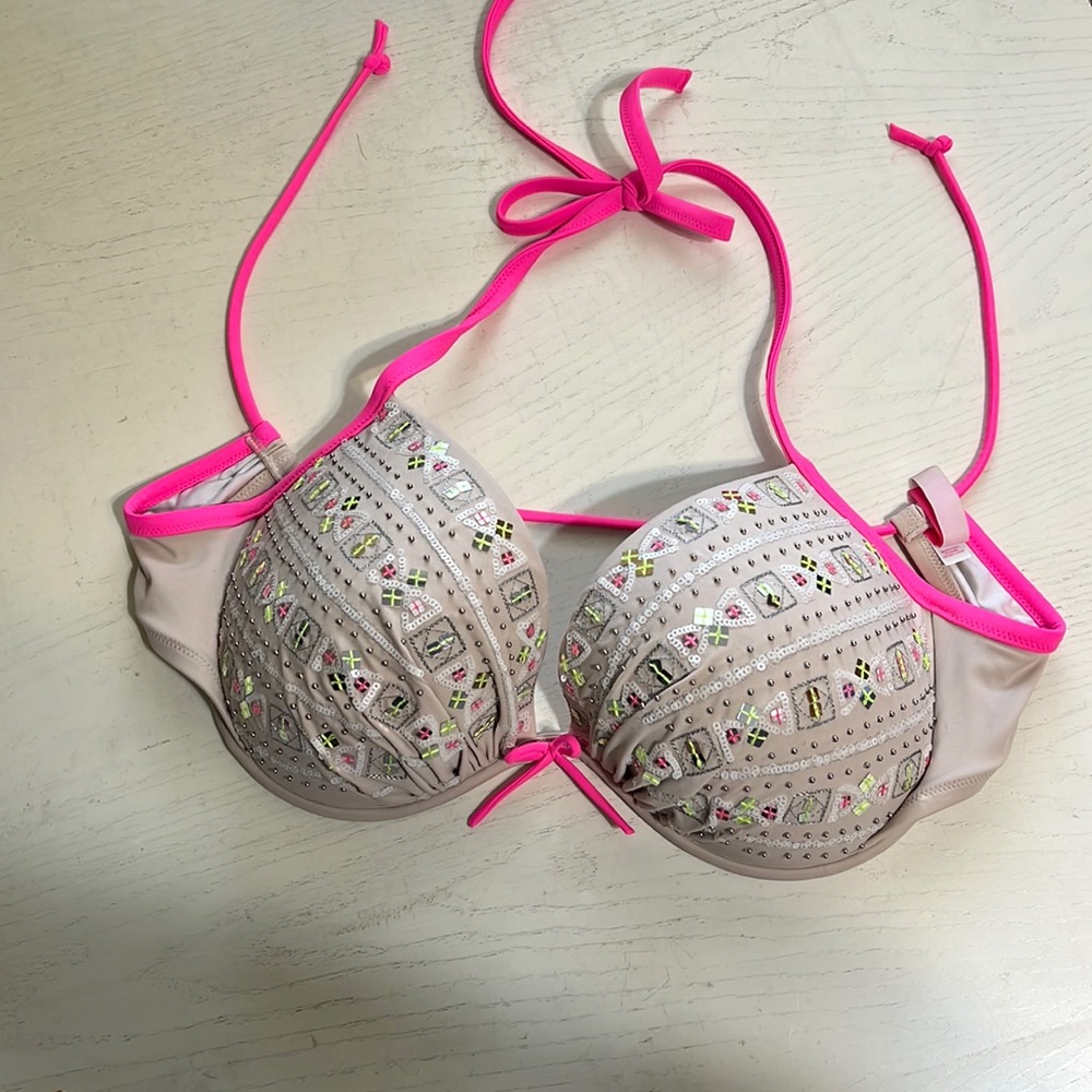 Victoria’s Secret bikini top